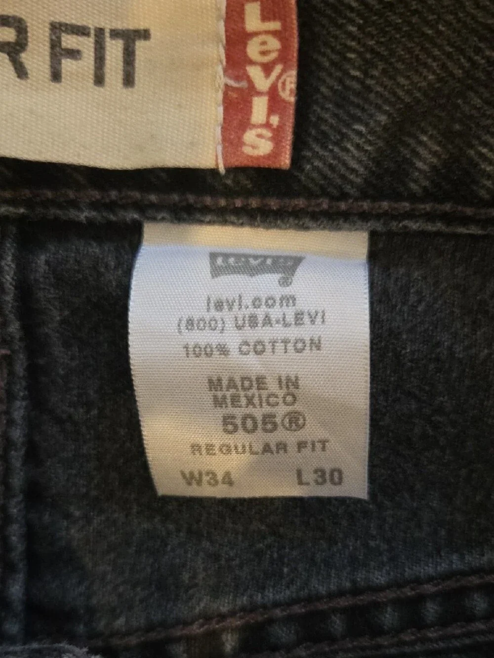 Levi's 505 Men's Relaxed Black Jeans - Regular Fit